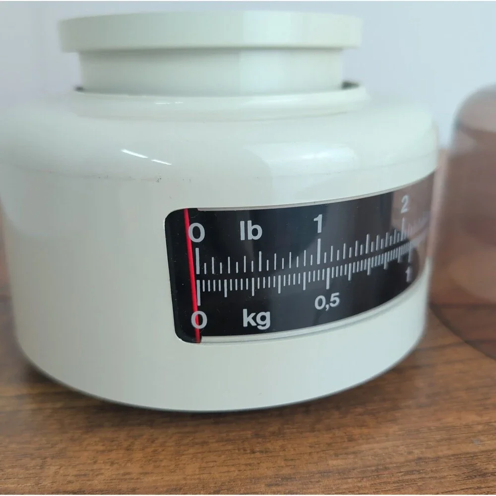 Vintage 4lb / 2 kg Kitchen Scale – Mechanical Retro Cream Scale w Removable Tray